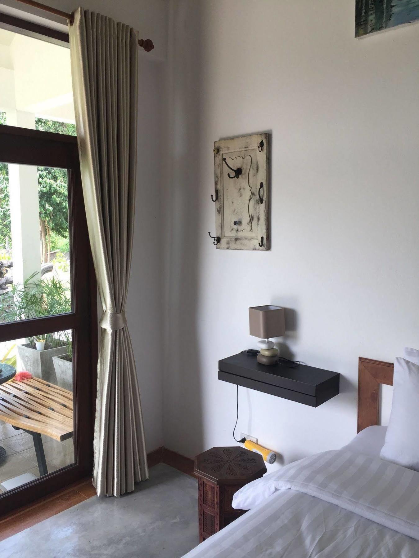 Tree Roots Retreat Ξενοδοχείο Ράγιονγκ Εξωτερικό φωτογραφία