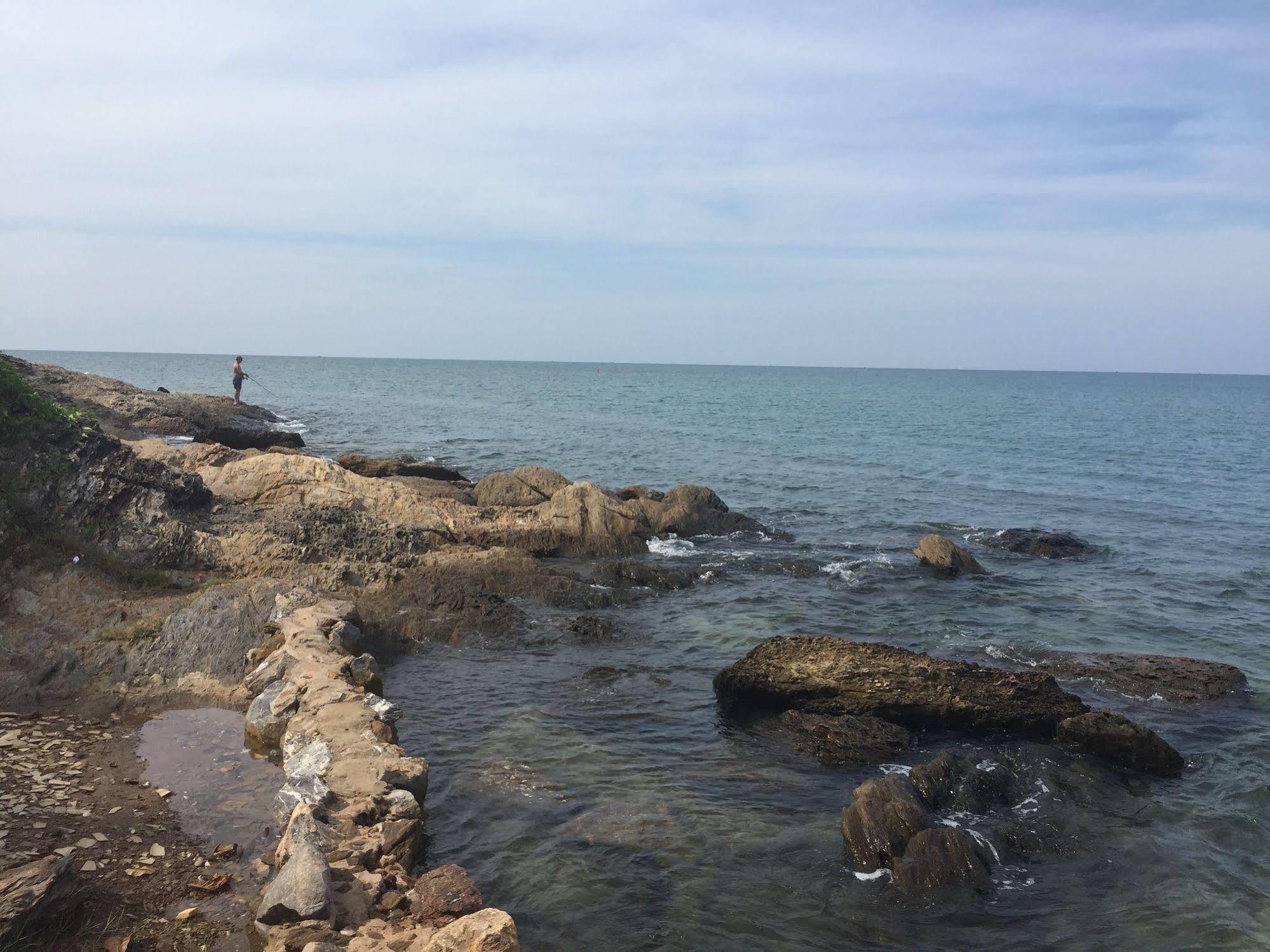 Tree Roots Retreat Ξενοδοχείο Ράγιονγκ Εξωτερικό φωτογραφία